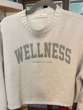 moon & madison Cream "Wellness" HAMPTONS Club  Sweater